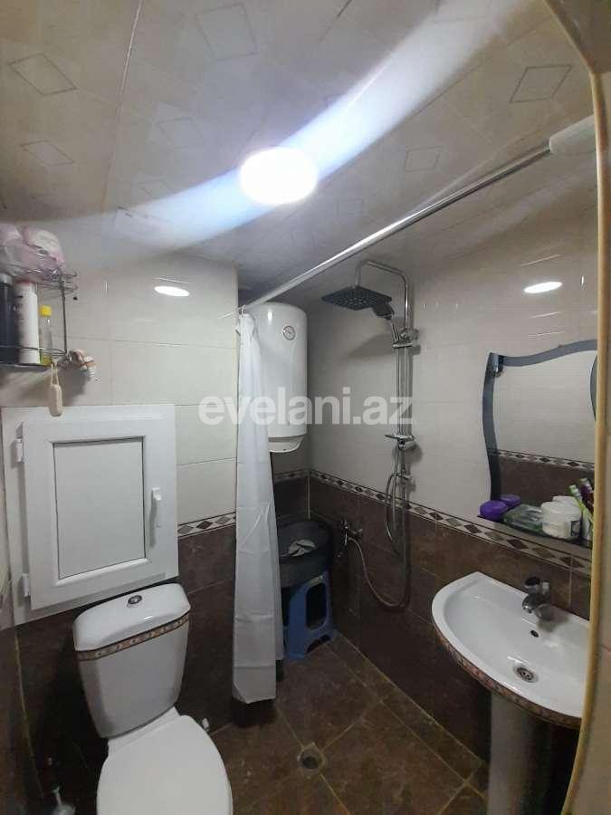 Satılır, köhnə tikili, 2 otaqlı, 52 m², Bakı, Binəqədi r, 7-ci mikrorayon q, Azadlıq prospekti m.