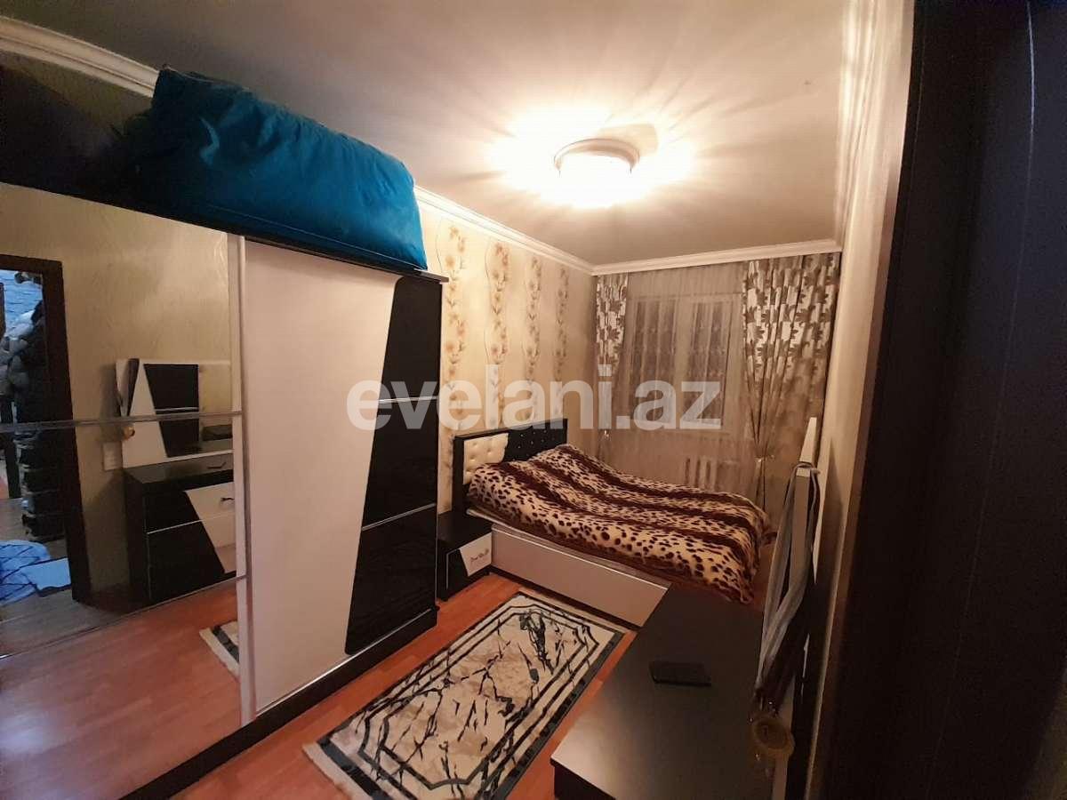 Satılır, köhnə tikili, 2 otaqlı, 52 m², Bakı, Binəqədi r, 7-ci mikrorayon q, Azadlıq prospekti m.