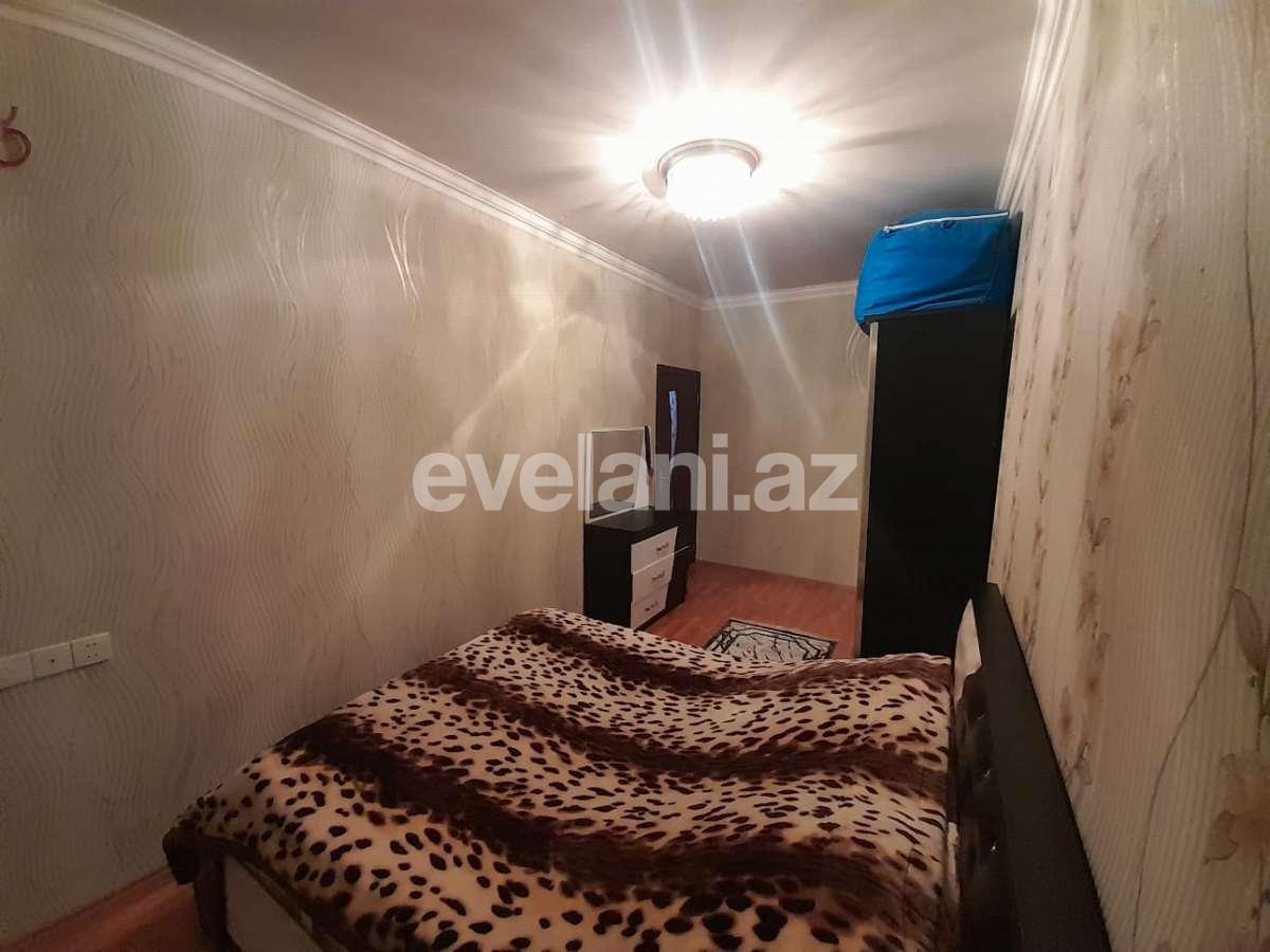 Satılır, köhnə tikili, 2 otaqlı, 52 m², Bakı, Binəqədi r, 7-ci mikrorayon q, Azadlıq prospekti m.