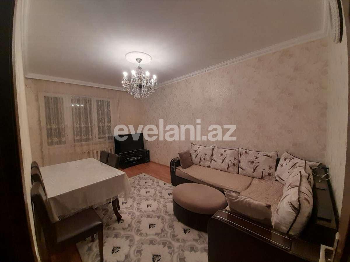 Satılır, köhnə tikili, 2 otaqlı, 52 m², Bakı, Binəqədi r, 7-ci mikrorayon q, Azadlıq prospekti m.