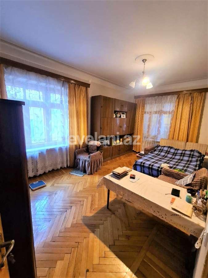 Satılır, köhnə tikili, 3 otaqlı, 80 m², Bakı, Nərimanov r, Montin q, Nəriman Nərimanov m.