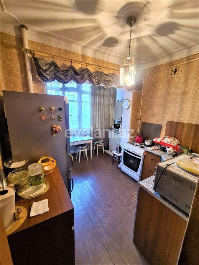 Satılır, köhnə tikili, 3 otaqlı, 80 m², Bakı, Nərimanov r, Montin q, Nəriman Nərimanov m.