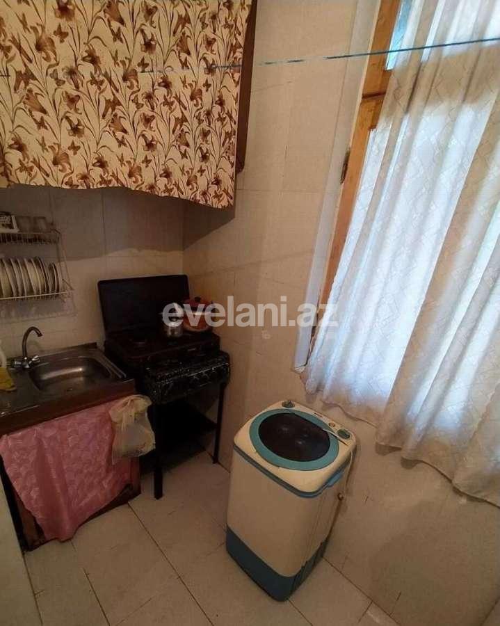 Rent, old building, 1 room, 30 m², Baku, Nizami r, Gara Garayev m.
