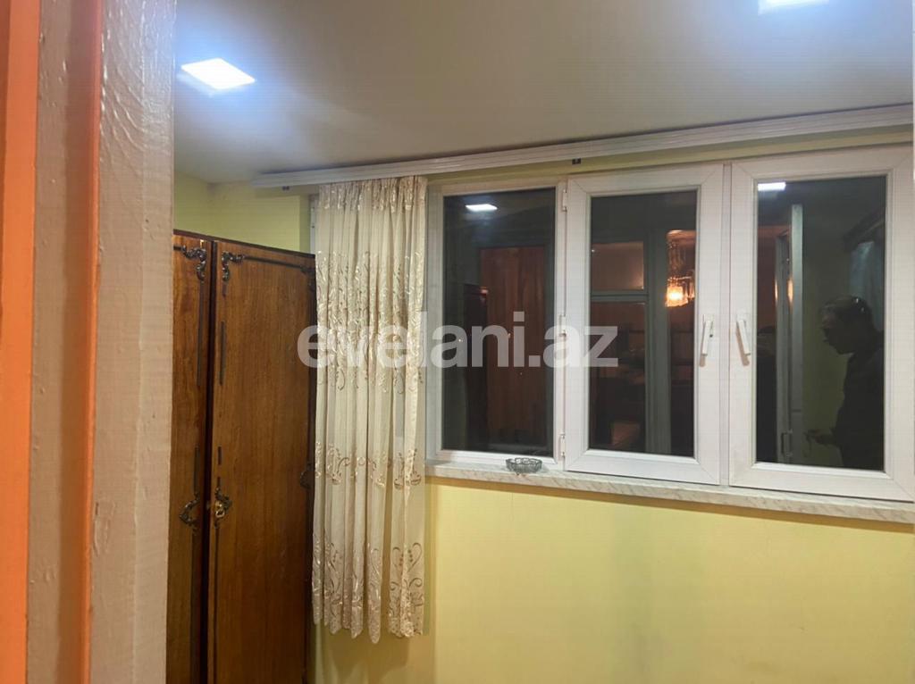 Rent, old building, 1 room, 35 m², Baku, Nizami r, Gara Garayev m.