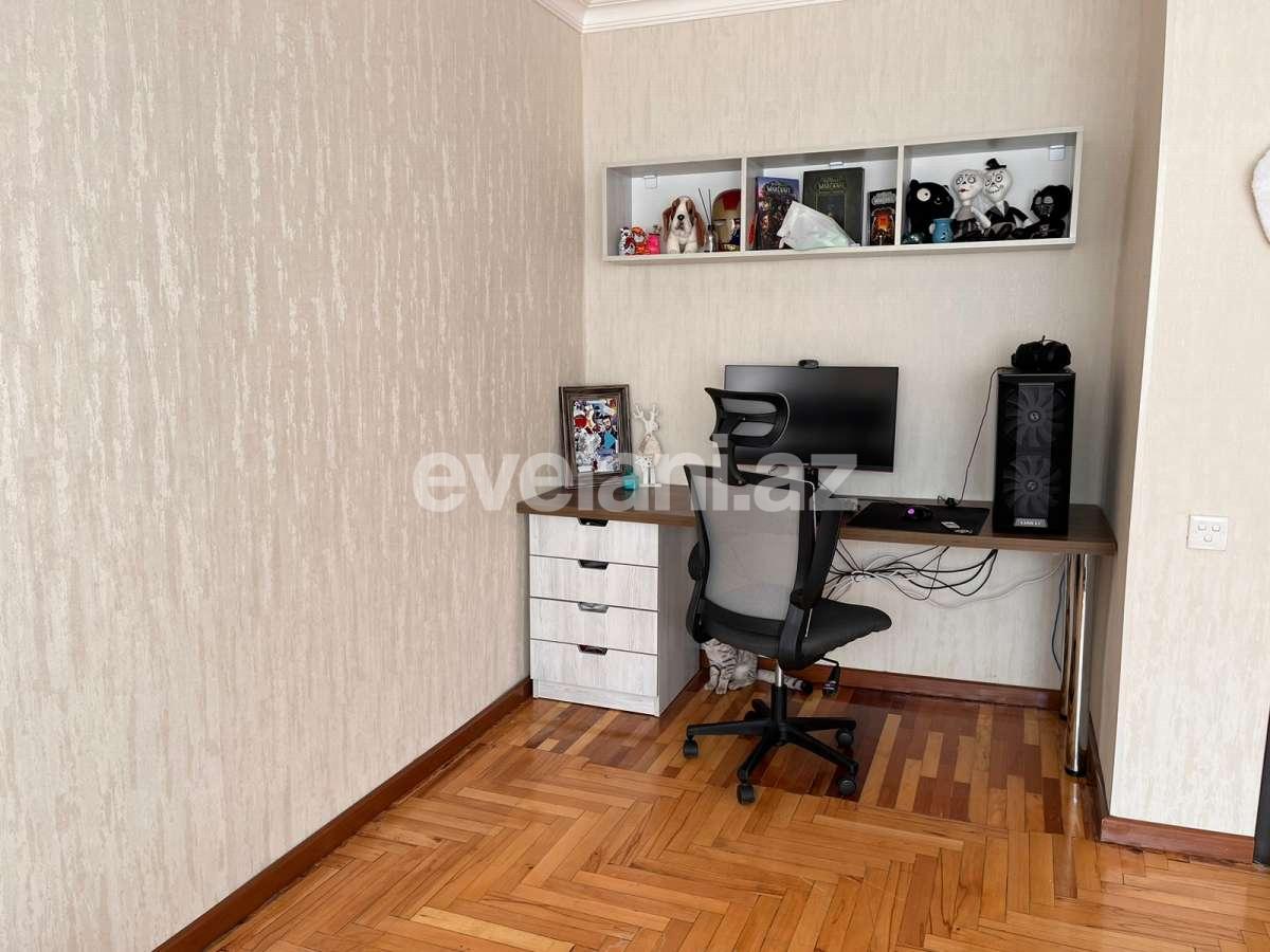 Satılır, köhnə tikili, 2 otaqlı, 70 m², Bakı, Nəsimi r.