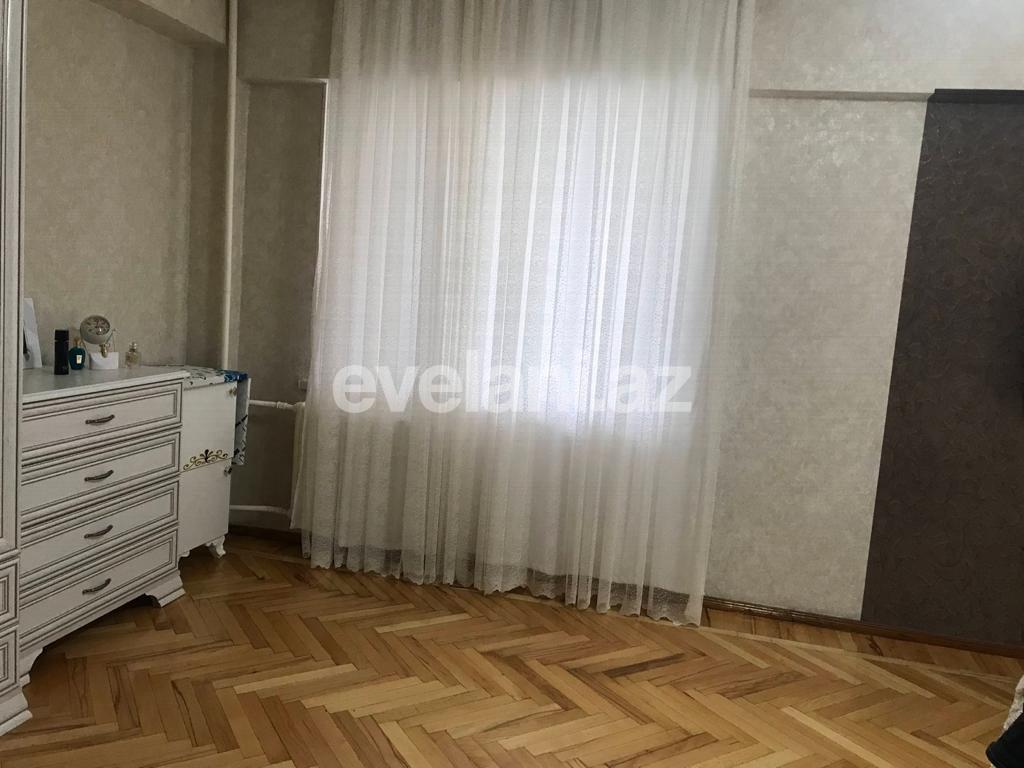 Satılır, köhnə tikili, 2 otaqlı, 70 m², Bakı, Nəsimi r.