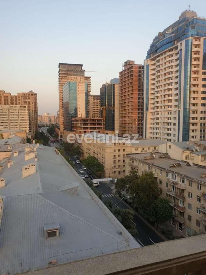 Satılır, köhnə tikili, 2 otaqlı, 70 m², Bakı, Nəsimi r.