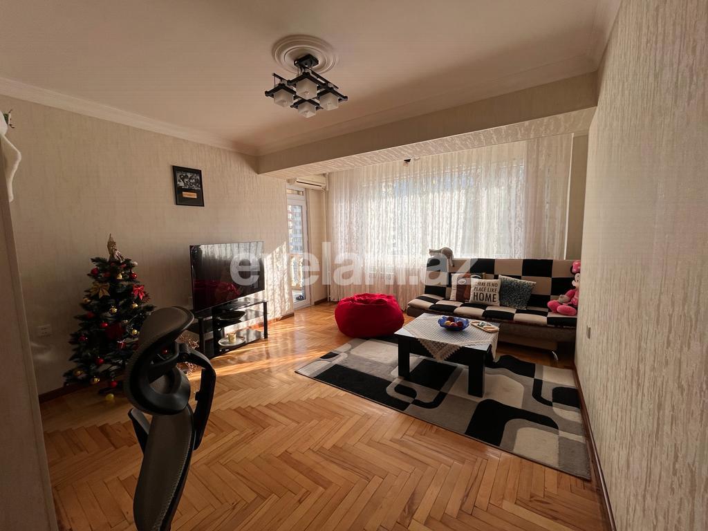 Satılır, köhnə tikili, 2 otaqlı, 70 m², Bakı, Nəsimi r.