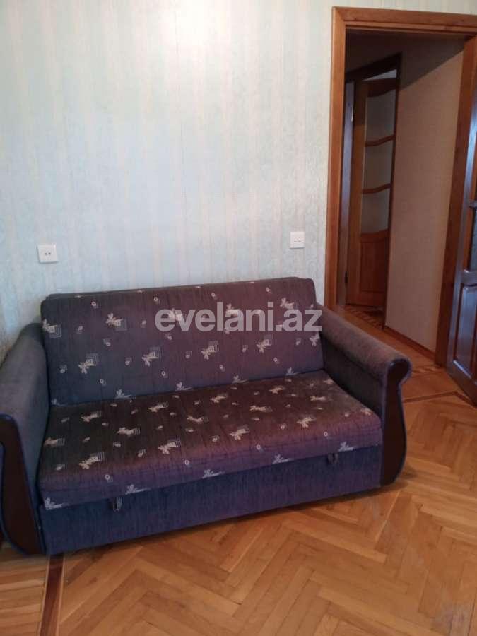 Satılır, köhnə tikili, 3 otaqlı, 65 m², Bakı, Binəqədi r, 7-ci mikrorayon q, Azadlıq prospekti m.