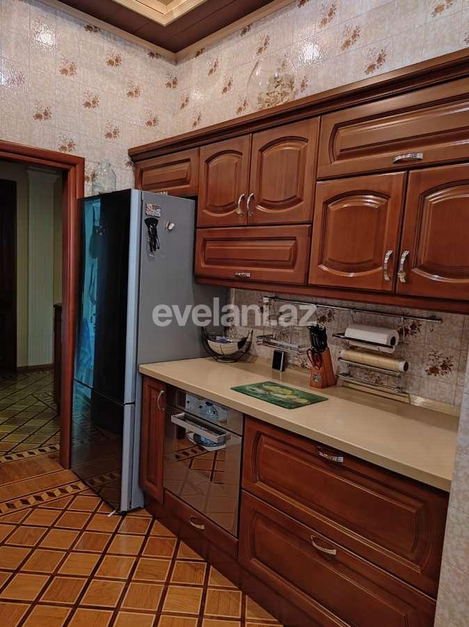 Satılır, köhnə tikili, 5 otaqlı, 145 m², Bakı, Yasamal r, Nizami m.