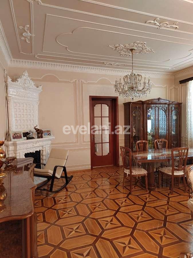 Satılır, köhnə tikili, 5 otaqlı, 145 m², Bakı, Yasamal r, Nizami m.