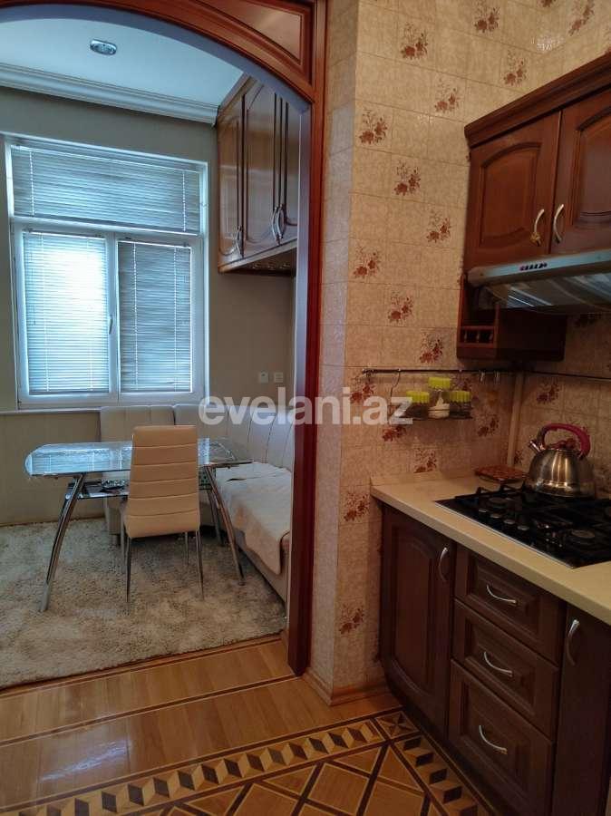 Satılır, köhnə tikili, 5 otaqlı, 145 m², Bakı, Yasamal r, Nizami m.