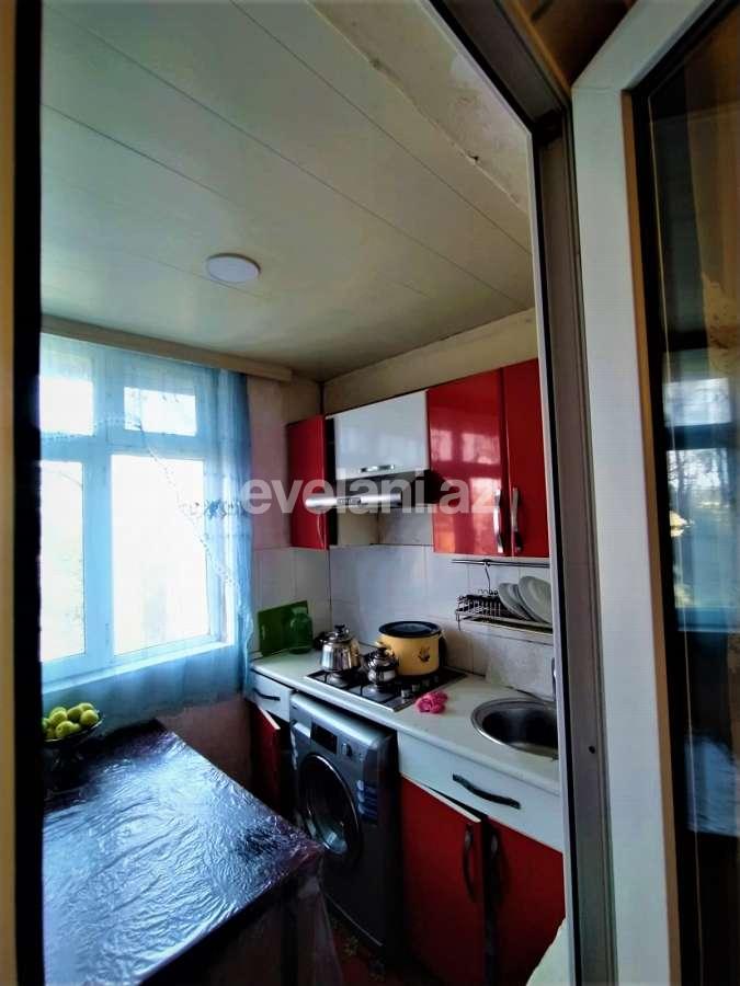 Sale, old building, 3 room, 55 m², Baku, Nizami r, Neftchilar m.