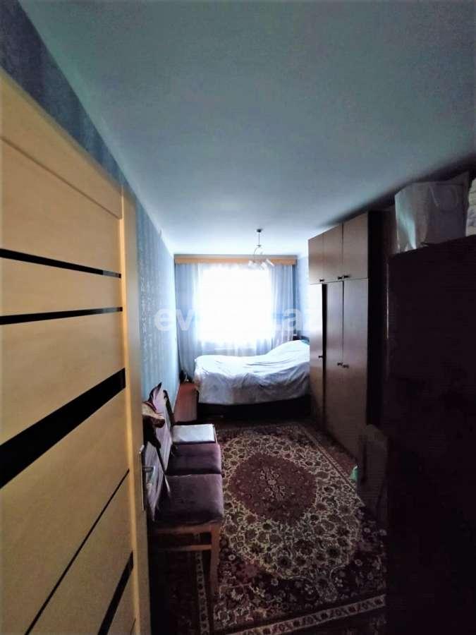 Sale, old building, 3 room, 55 m², Baku, Nizami r, Neftchilar m.