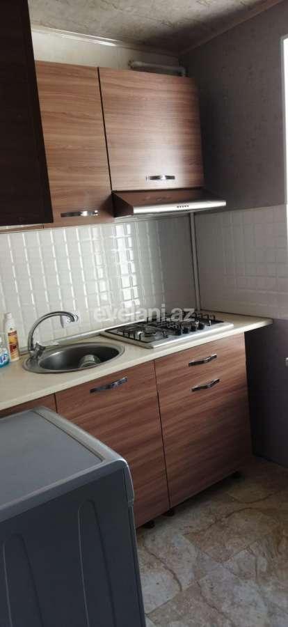Сдаётся, вторичка, 3-комнаты, 90 m², Баку, Ясамальский r, Ясамал p, Элмляр Академиясы m.
