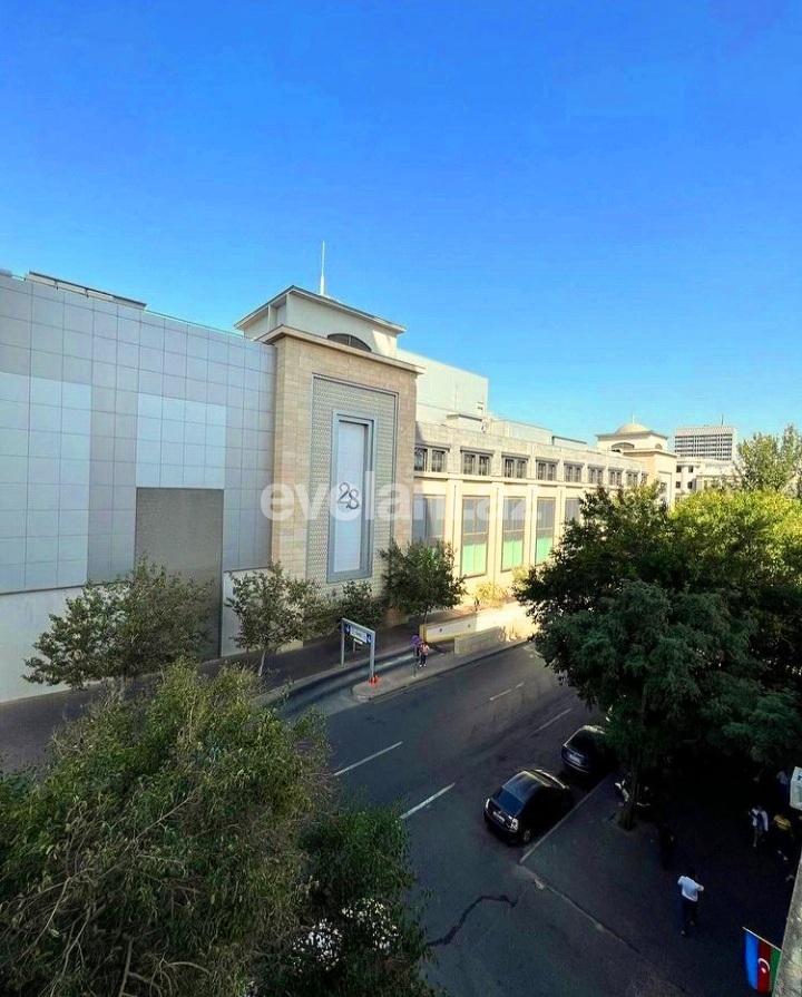 Satılır, yeni tikili, 4 otaqlı, 250 m², Bakı, Nəsimi r, 28 may m.