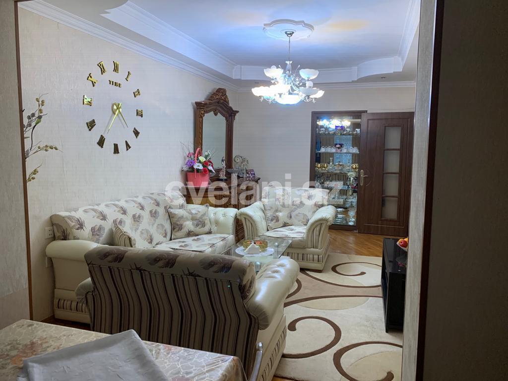 Продаётся, вторичка, 3-комнаты, 82 m², Баку, Бинагадинский r, 8-й микрорайон p, Азадлыг проспекти m.