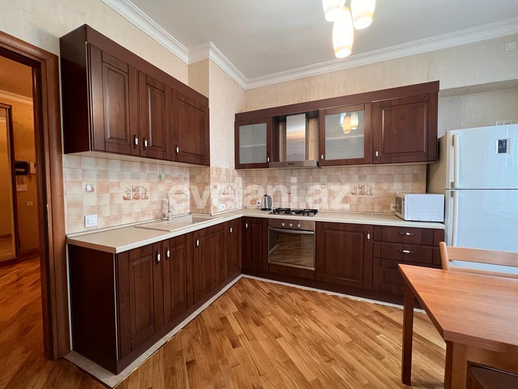 Kirayə verilir, yeni tikili, 3 otaqlı, 126 m², Bakı, Xətai r, Şah İsmayıl Xətai m.