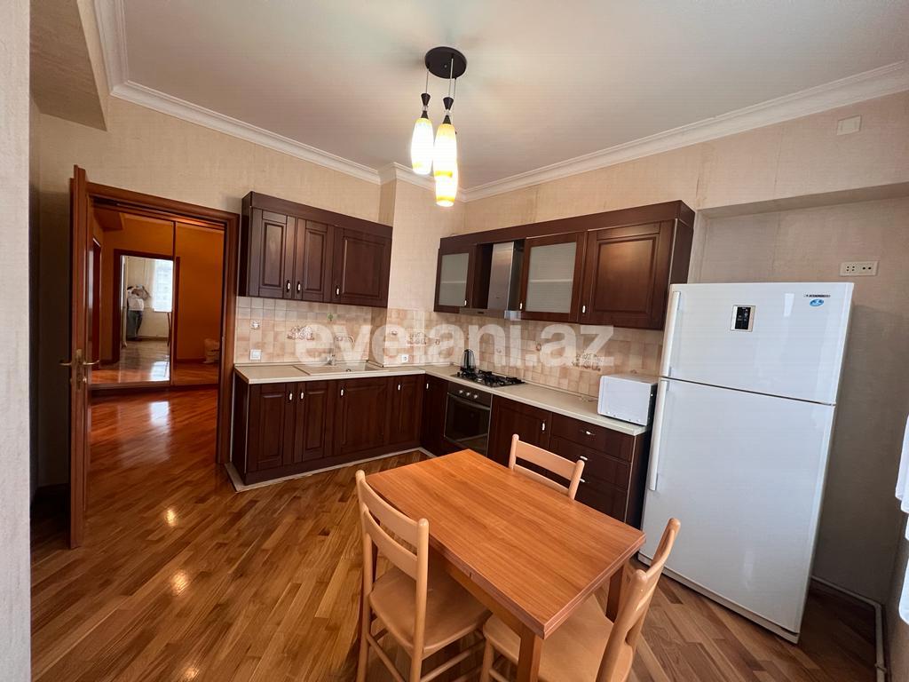 Kirayə verilir, yeni tikili, 3 otaqlı, 126 m², Bakı, Xətai r, Şah İsmayıl Xətai m.