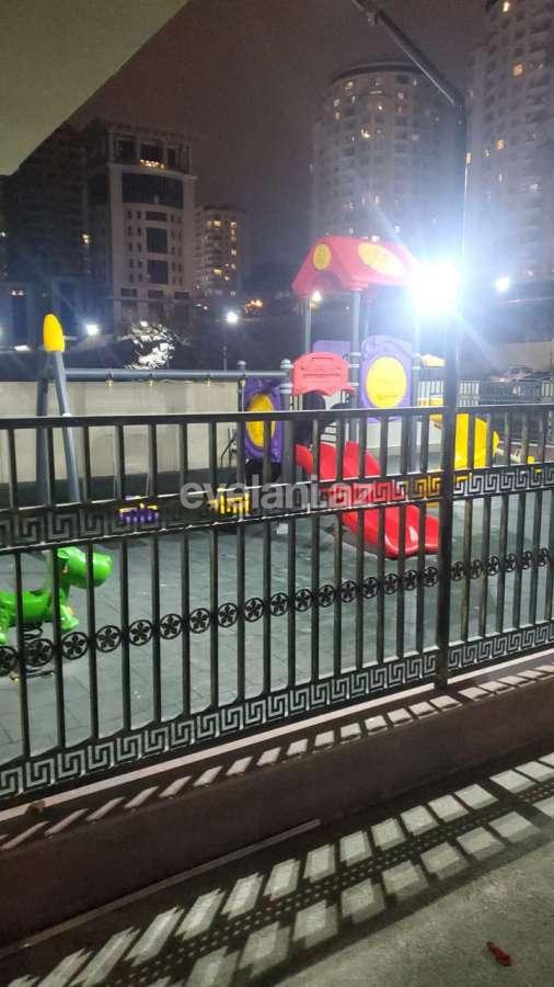 Rent, new building, 3 room, 140 m², Baku, Nizami r, 28 may m.