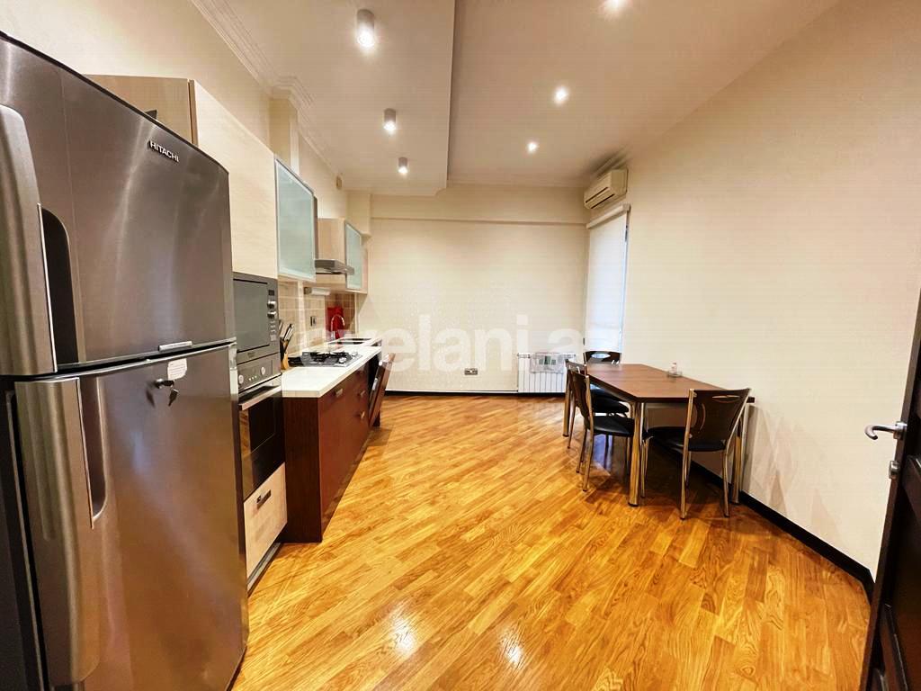 Kirayə verilir, yeni tikili, 4 otaqlı, 200 m², Bakı, Nəsimi r, 28 may m.