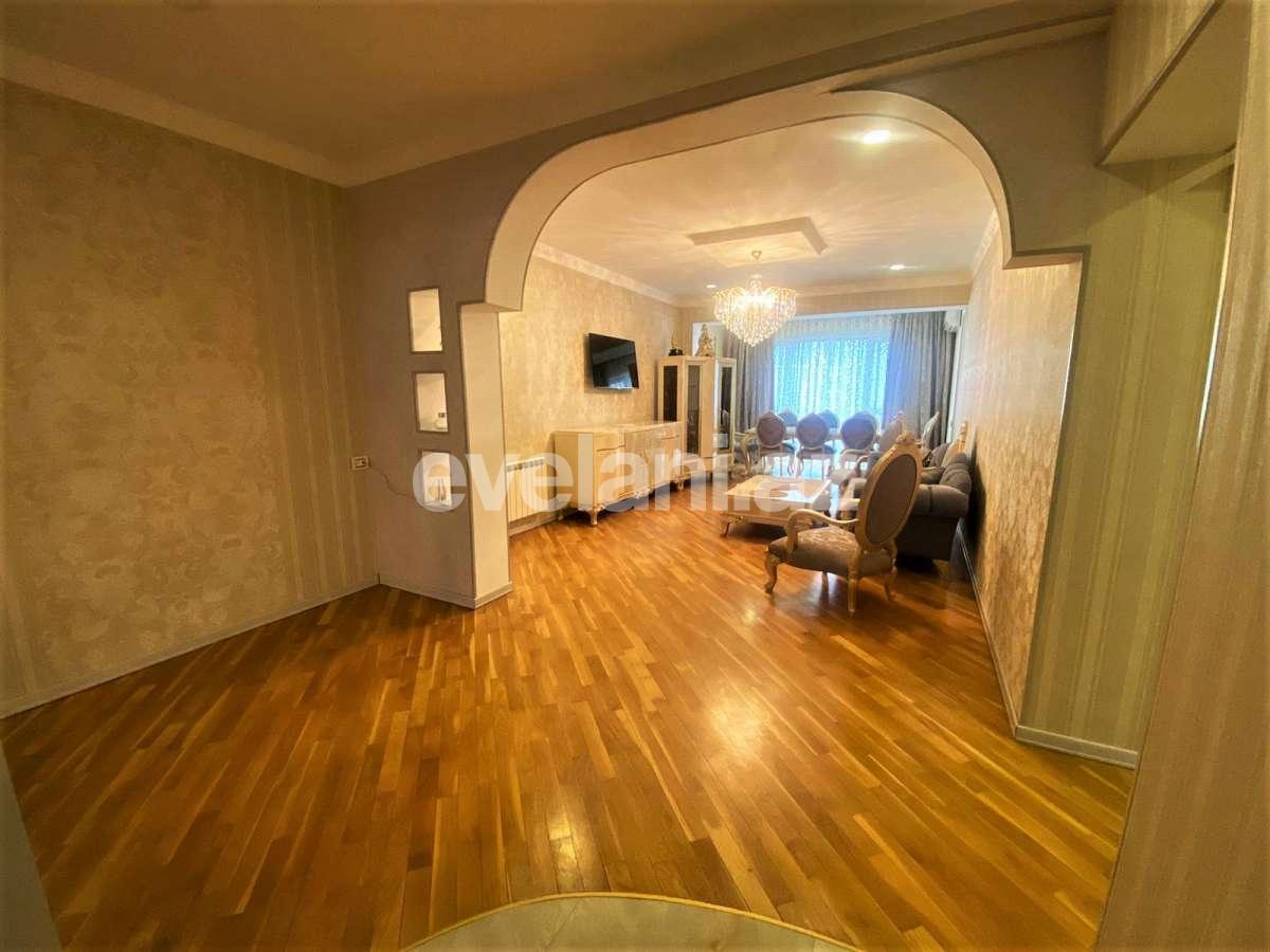 Kirayə verilir, yeni tikili, 3 otaqlı, 130 m², Bakı, Xətai r.