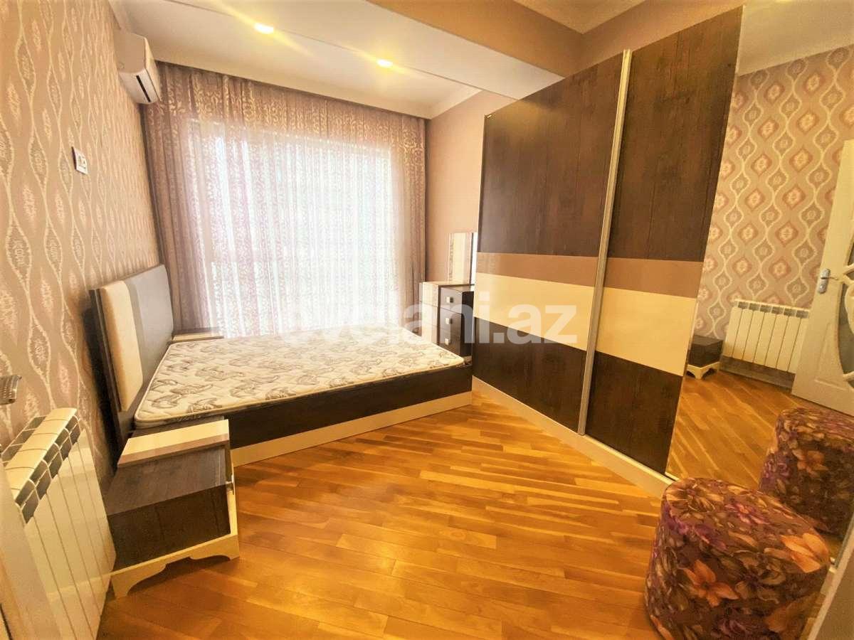 Kirayə verilir, yeni tikili, 3 otaqlı, 130 m², Bakı, Xətai r.