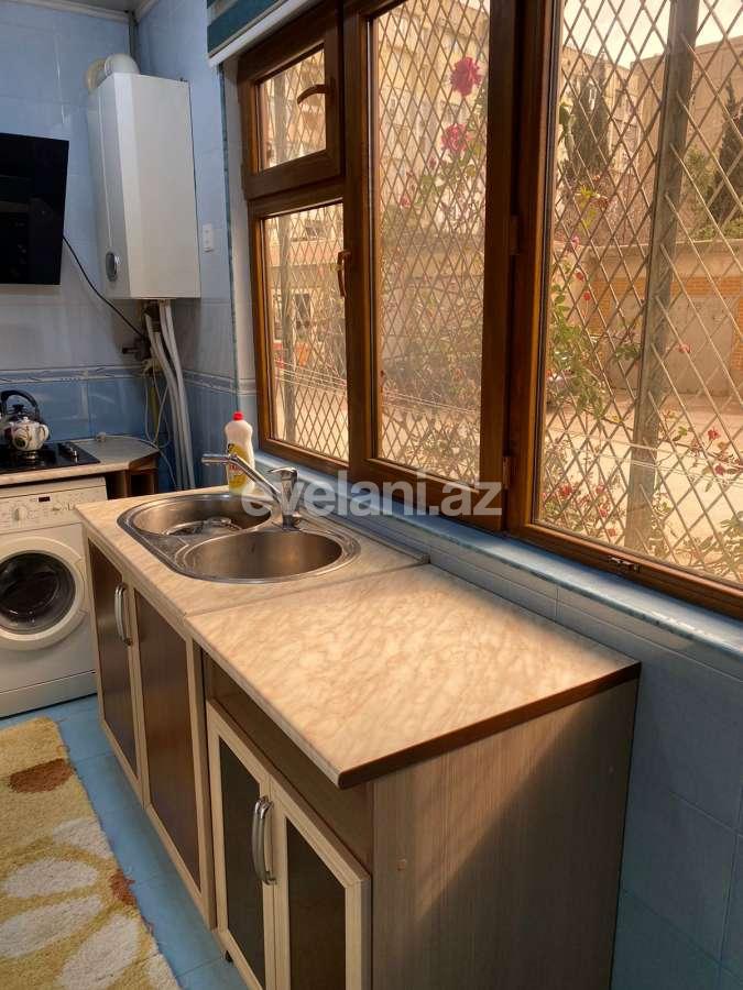 Rent, old building, 3 room, 70 m², Baku, Yasamal r, Yasamal d, Elmlar Akademiyası m.