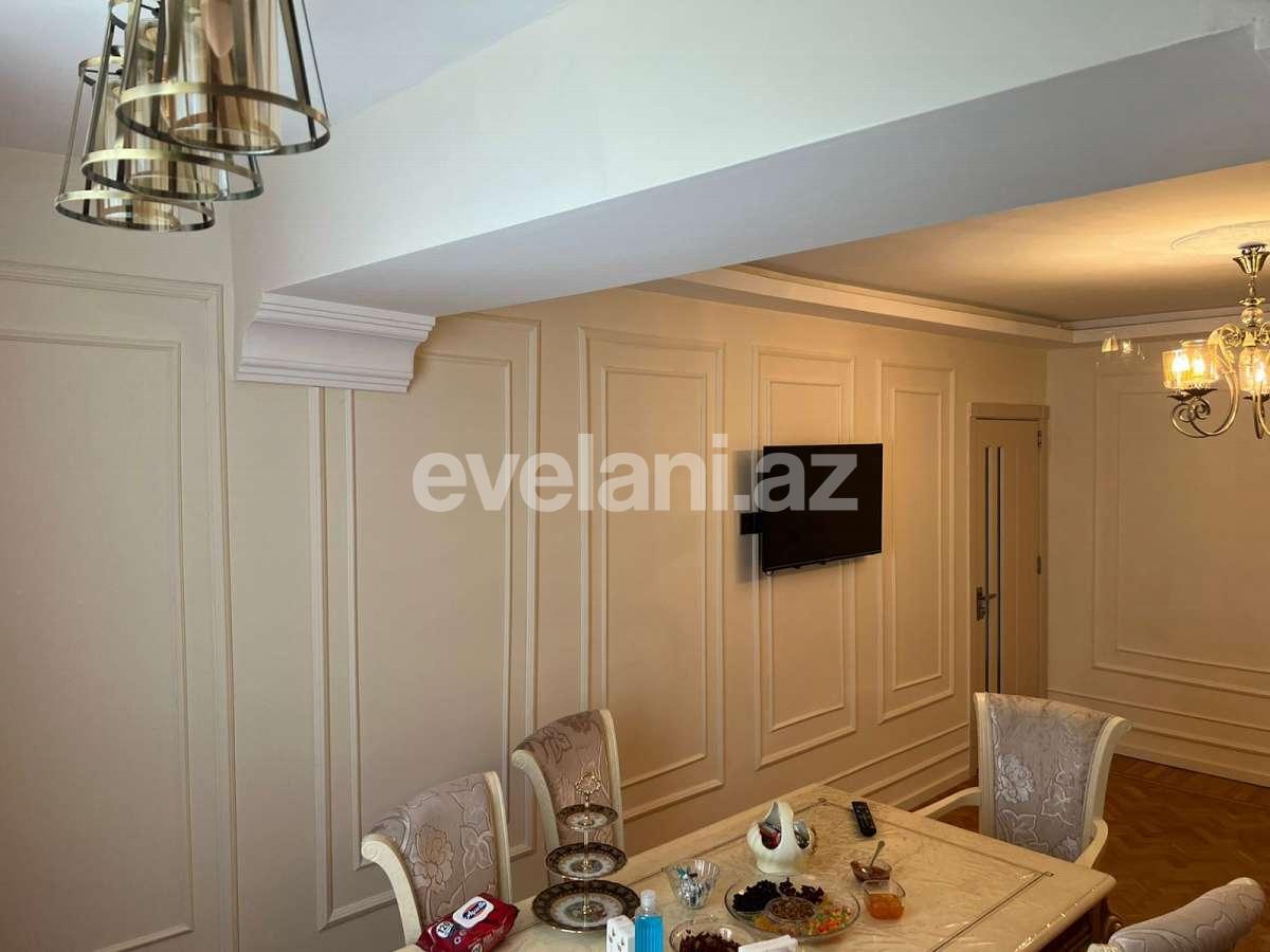 Satılır, köhnə tikili, 3 otaqlı, 70 m², Bakı, Nəsimi r, Memar Əcəmi m.