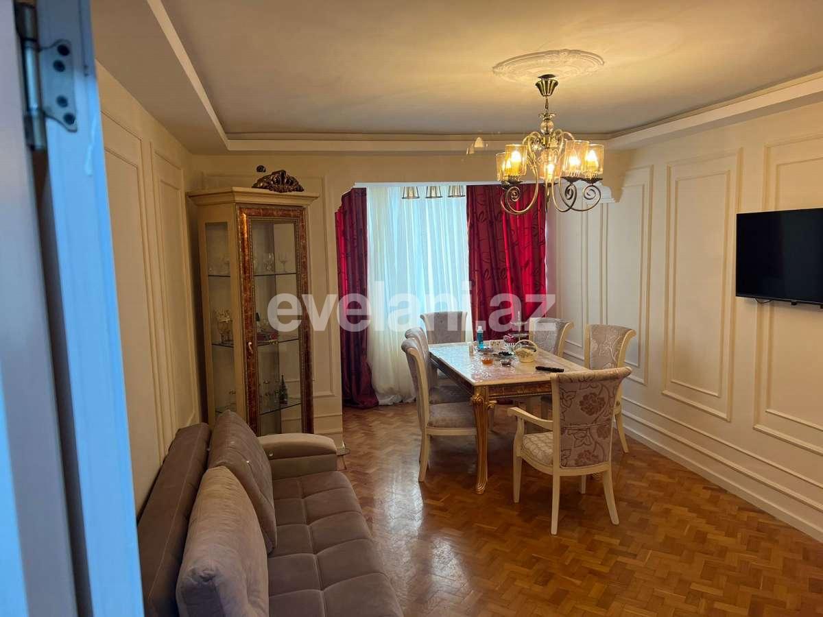Satılır, köhnə tikili, 3 otaqlı, 70 m², Bakı, Nəsimi r, Memar Əcəmi m.