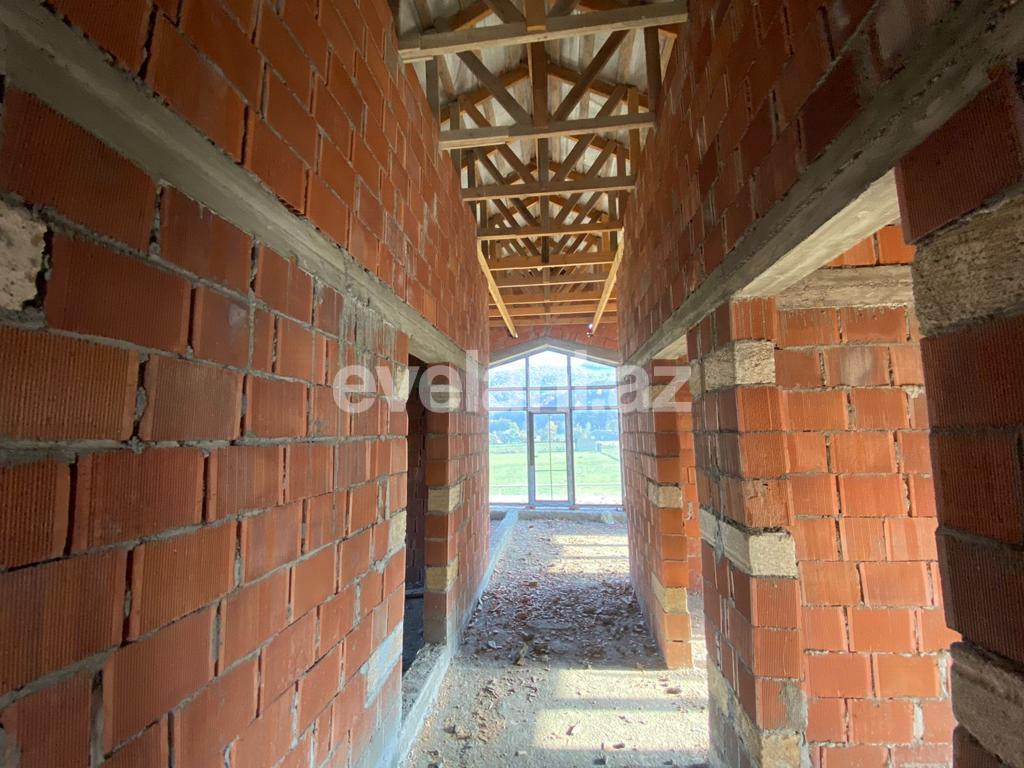 Satılır, həyət evi / bağ, 7 otaqlı, 325 m², Qusar