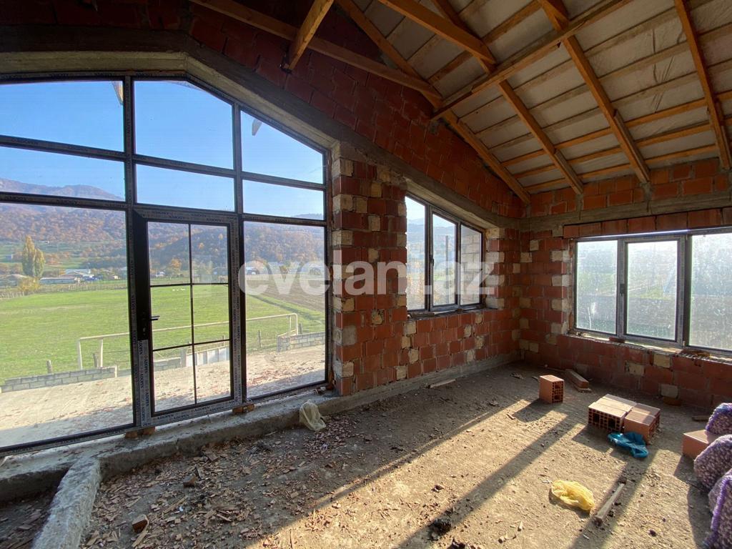 Satılır, həyət evi / bağ, 7 otaqlı, 325 m², Qusar