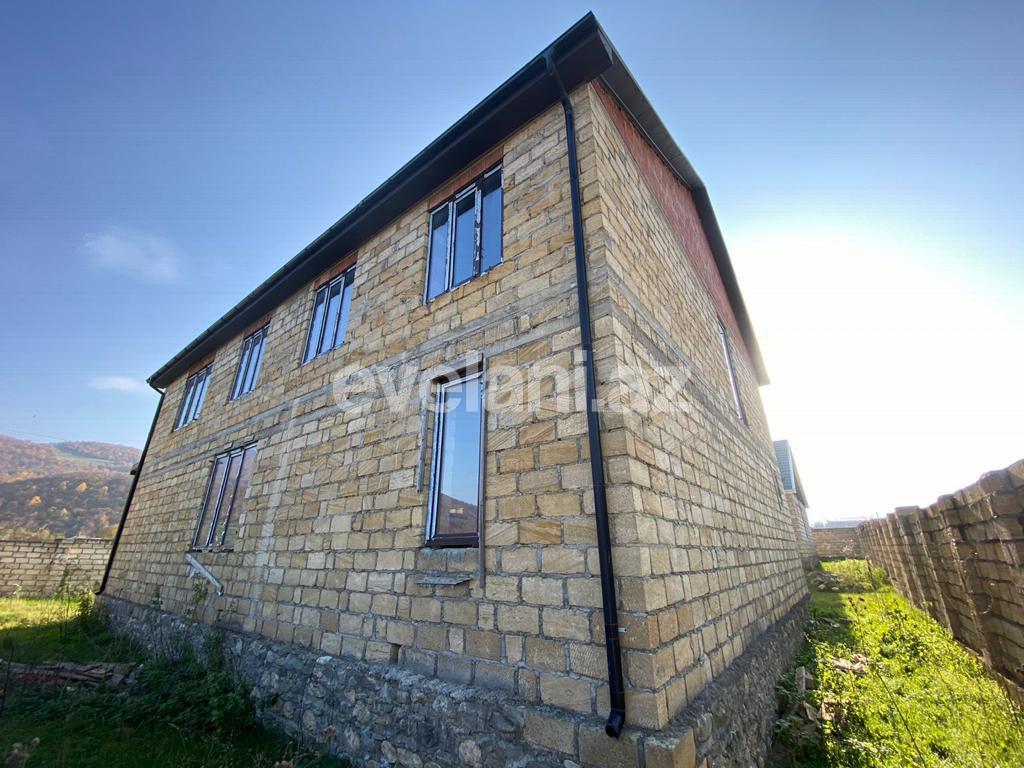 Satılır, həyət evi / bağ, 7 otaqlı, 325 m², Qusar