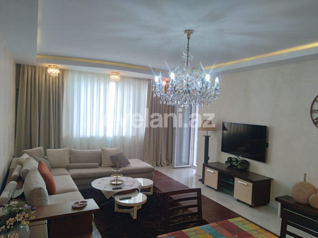 Kirayə verilir, yeni tikili, 3 otaqlı, 150 m², Bakı, Nəsimi r.