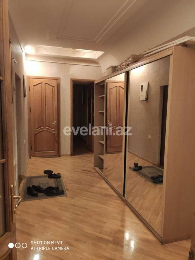 Сдаётся, вторичка, 5-комнаты, 160 m², Баку, Хатаинский r, Шах Исмаил Хатаи m.