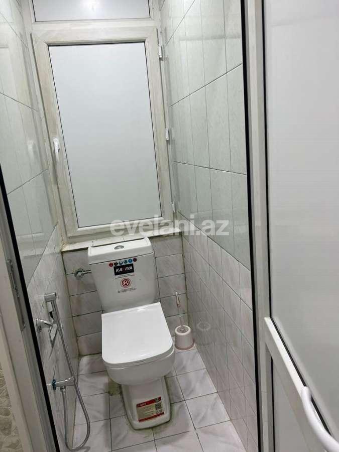 Satılır, köhnə tikili, 2 otaqlı, 50 m², Bakı, Binəqədi r, 9-cu mikrorayon q, Memar Əcəmi m.