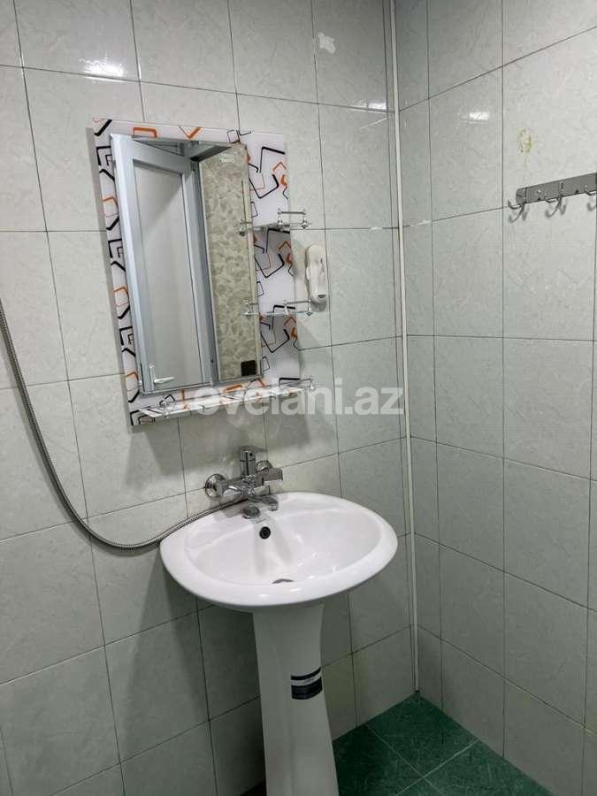 Satılır, köhnə tikili, 2 otaqlı, 50 m², Bakı, Binəqədi r, 9-cu mikrorayon q, Memar Əcəmi m.