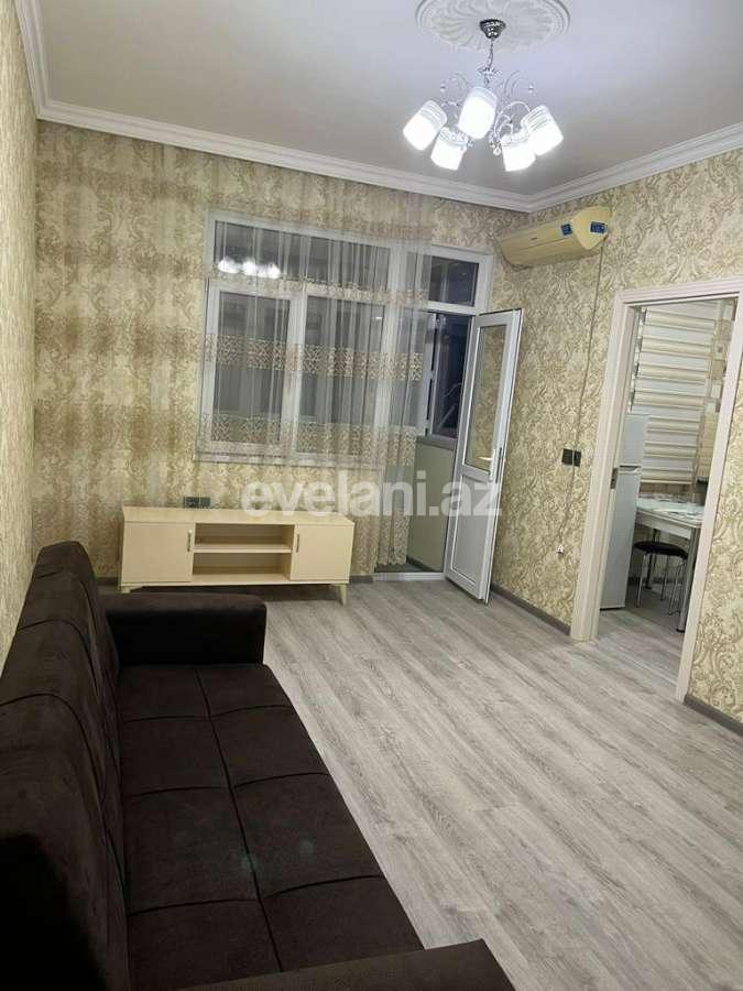 Satılır, köhnə tikili, 2 otaqlı, 50 m², Bakı, Binəqədi r, 9-cu mikrorayon q, Memar Əcəmi m.