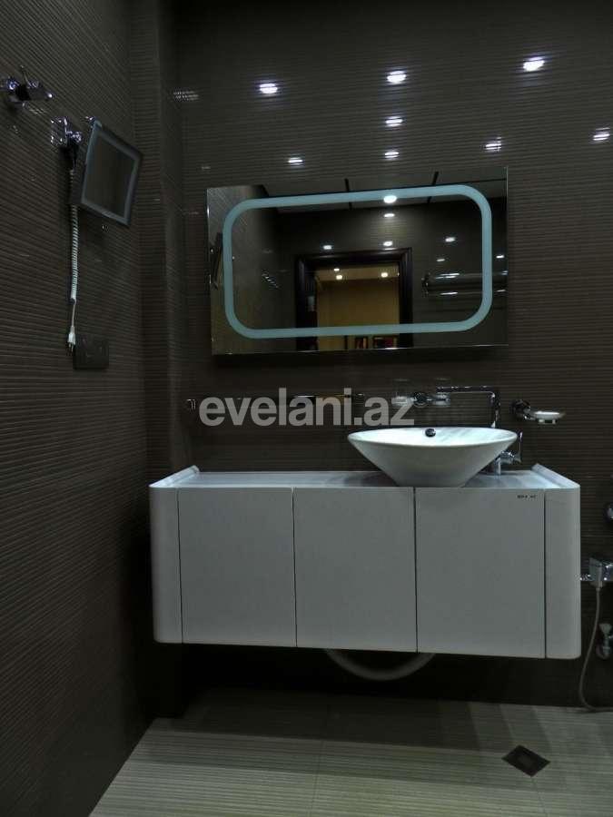 Rent, new building, 4 room, 175 m², Baku, Nasimi r.
