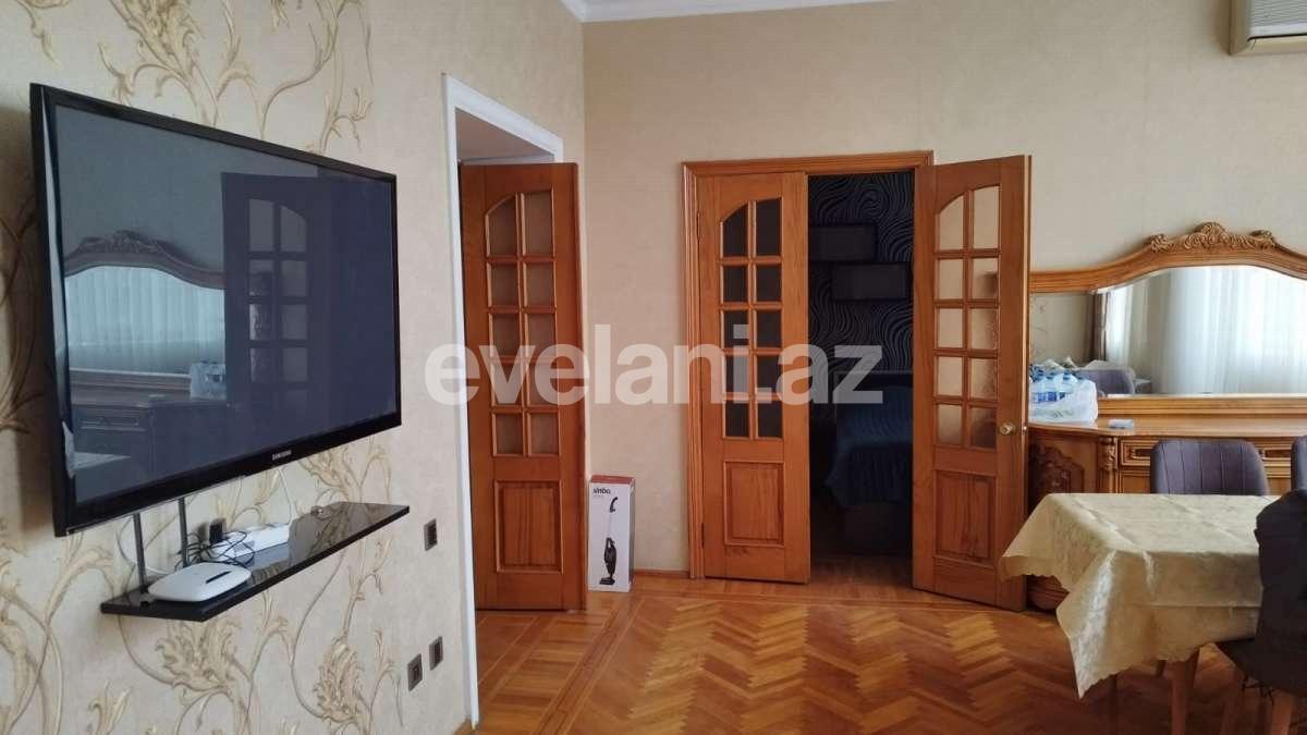 Kirayə verilir, köhnə tikili, 3 otaqlı, 70 m², Bakı, Səbail r, Sahil m.