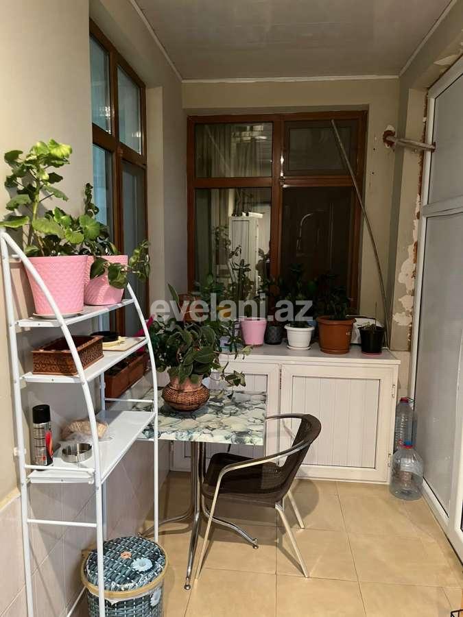 Продаётся, вторичка, 4-комнаты, 204.99 m², Баку, Наримановский r, Гянджлик m.