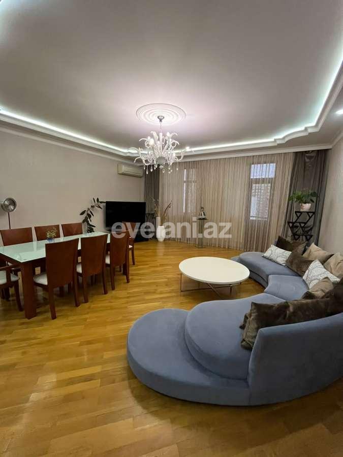 Продаётся, вторичка, 4-комнаты, 204.99 m², Баку, Наримановский r, Гянджлик m.