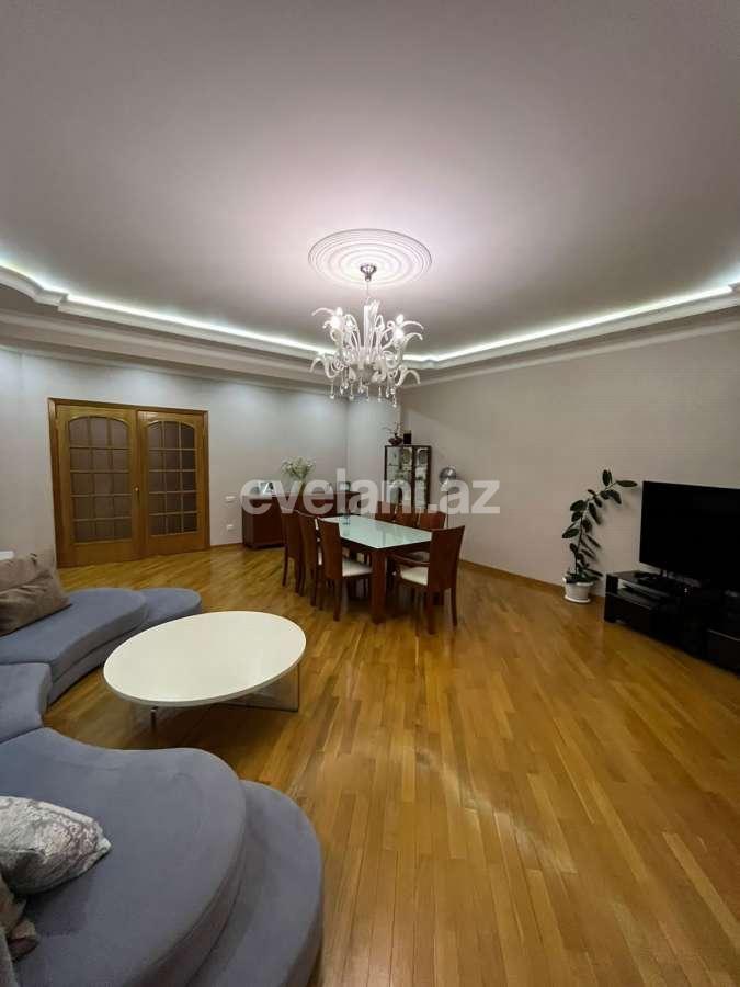 Продаётся, вторичка, 4-комнаты, 204.99 m², Баку, Наримановский r, Гянджлик m.