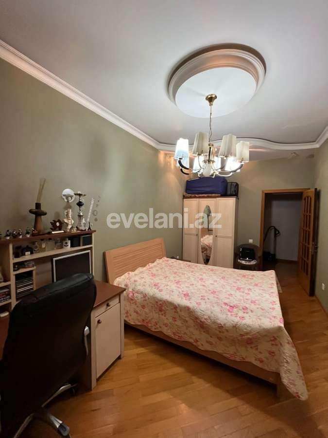 Продаётся, вторичка, 4-комнаты, 204.99 m², Баку, Наримановский r, Гянджлик m.