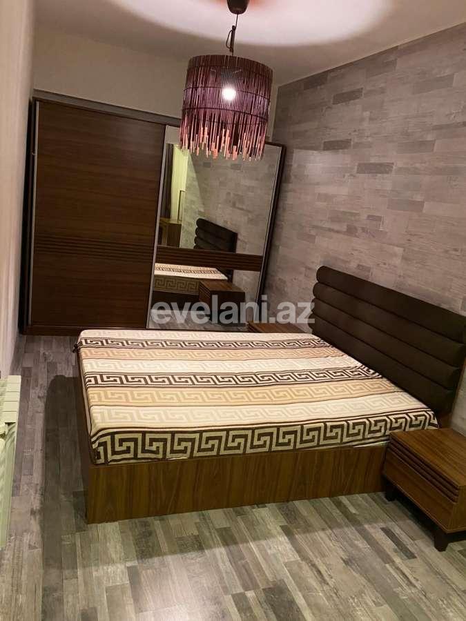 Satılır, köhnə tikili, 4 otaqlı, 100 m², Bakı, Binəqədi r, Azadlıq prospekti m.