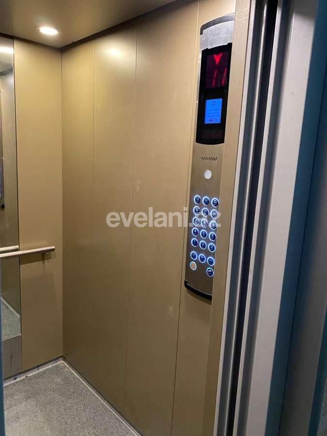 Satılır, köhnə tikili, 4 otaqlı, 100 m², Bakı, Binəqədi r, Azadlıq prospekti m.