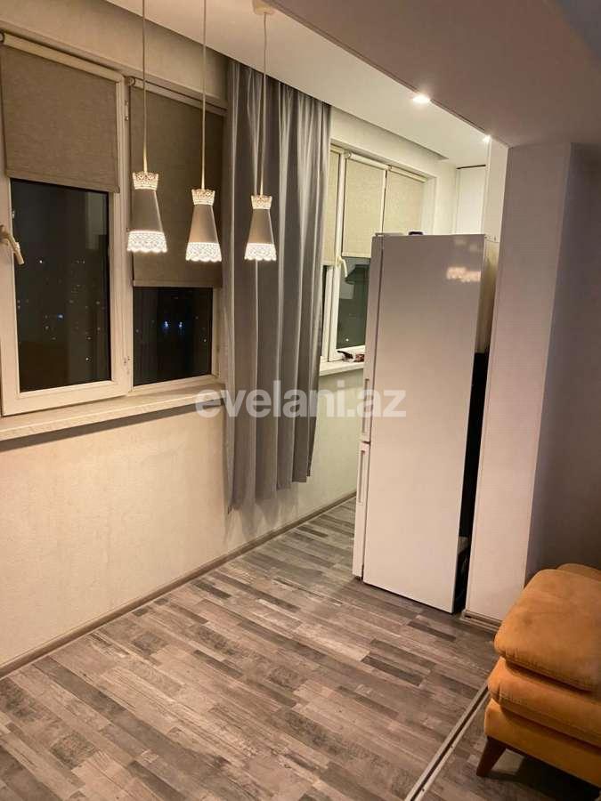 Satılır, köhnə tikili, 4 otaqlı, 100 m², Bakı, Binəqədi r, Azadlıq prospekti m.