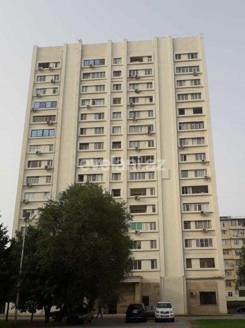 Satılır, köhnə tikili, 4 otaqlı, 100 m², Bakı, Binəqədi r, Azadlıq prospekti m.