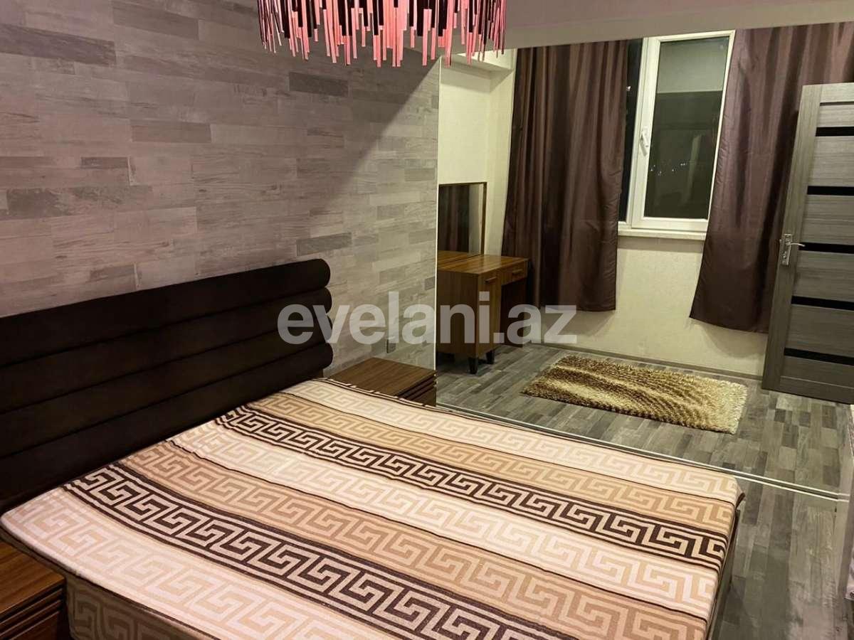 Satılır, köhnə tikili, 4 otaqlı, 100 m², Bakı, Binəqədi r, Azadlıq prospekti m.