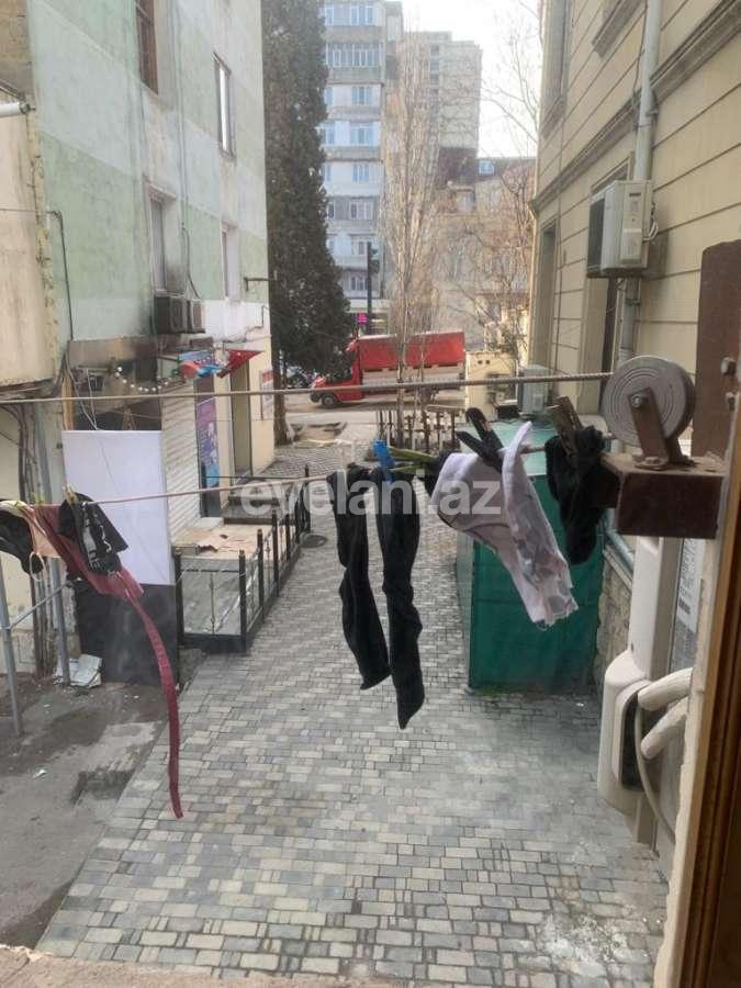 Продаётся, вторичка, 2-комнаты, 50 m², Баку, Ясамальский r, Иншаатчылар m.